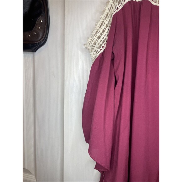 Jodifl Boho Sleeveless Blouse Size L Crochet Lace Trim Burgundy Ruffle Hem Top - Picture 3 of 6